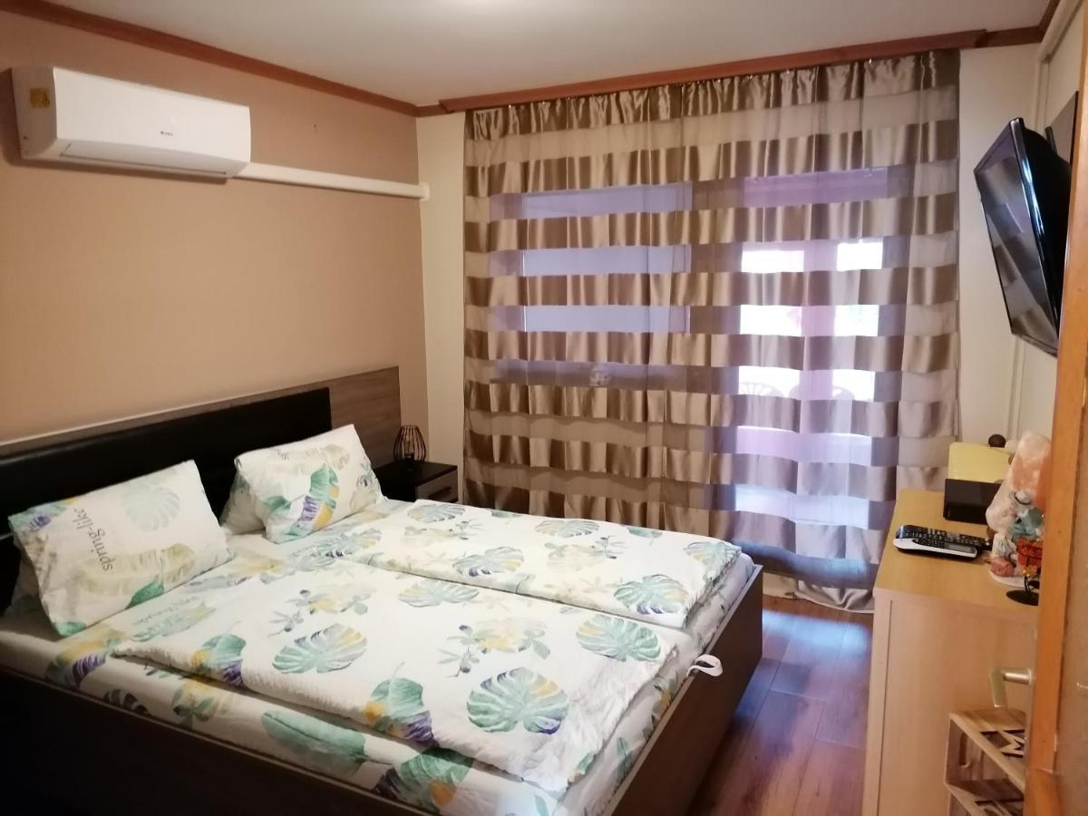 Kiscsillag apartman Harkány Esterno foto