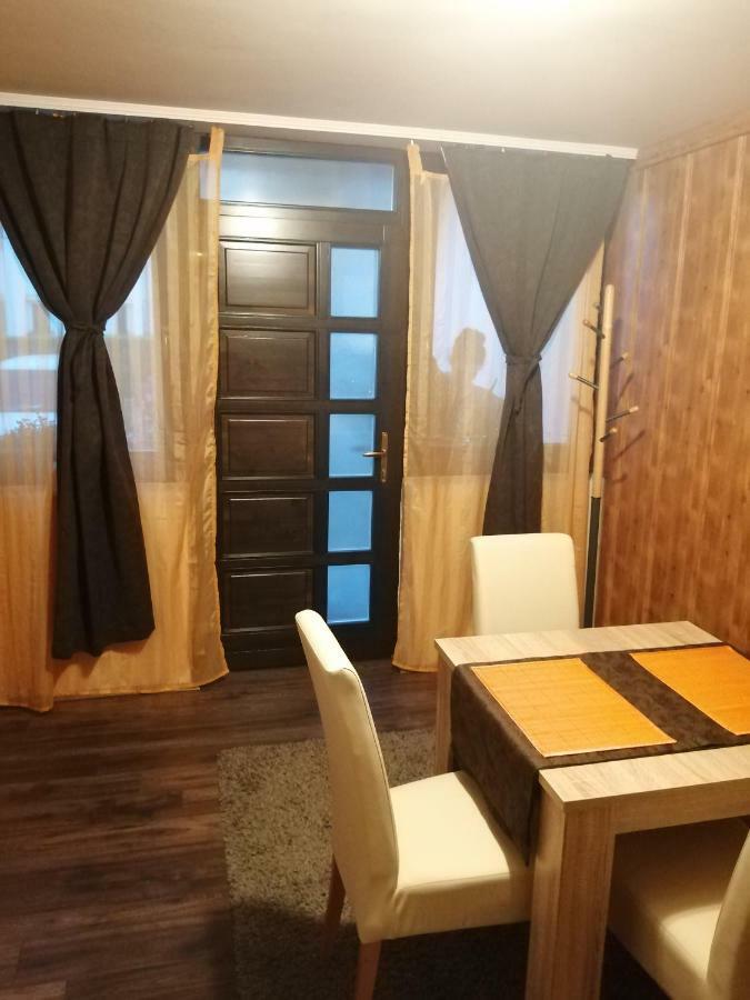 Kiscsillag apartman Harkány Esterno foto